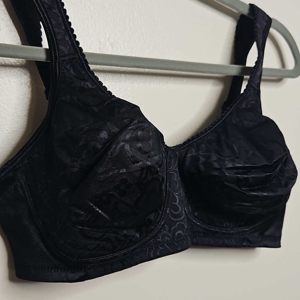 Playtex 18 Hour Black Bra Size 36C